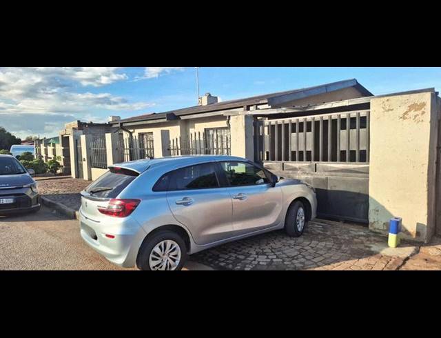 3 BEDROOM HOUSE FOR SALE IN REIGERPARK